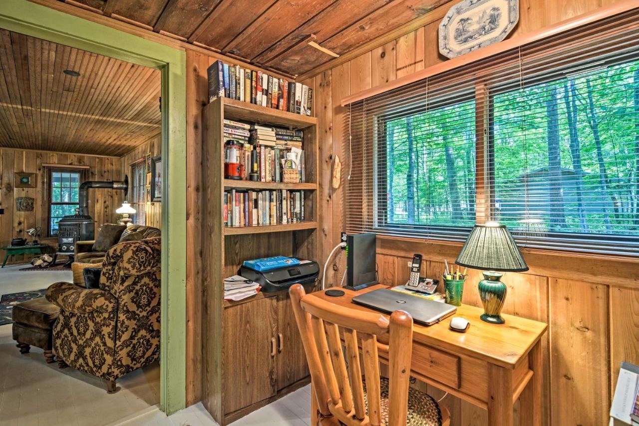 Pet-Friendly One Crow Cottage In Harbor Springs! المظهر الخارجي الصورة