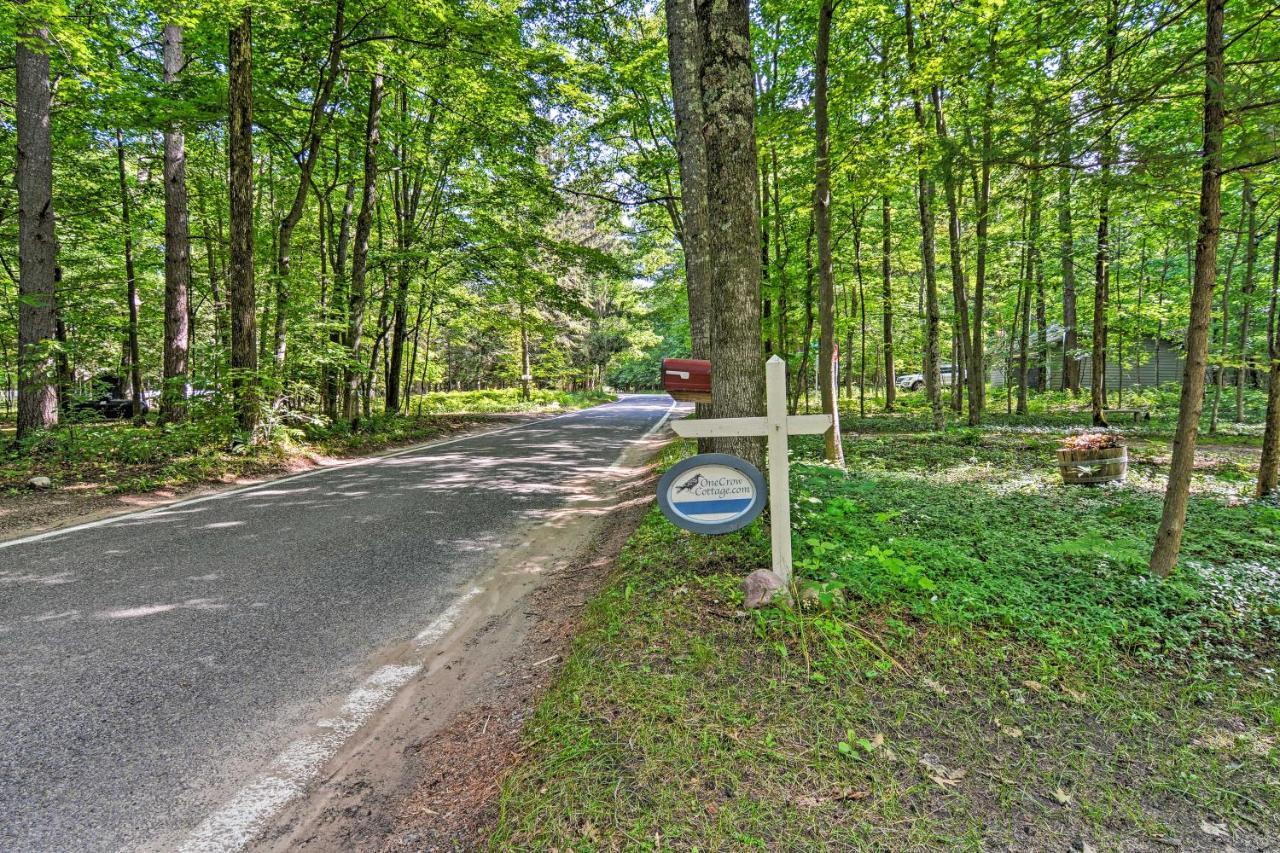 Pet-Friendly One Crow Cottage In Harbor Springs! المظهر الخارجي الصورة